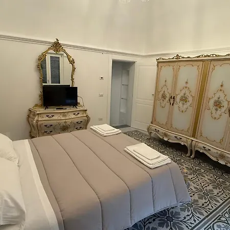 Palazzo Epocale - 900 Guest house *